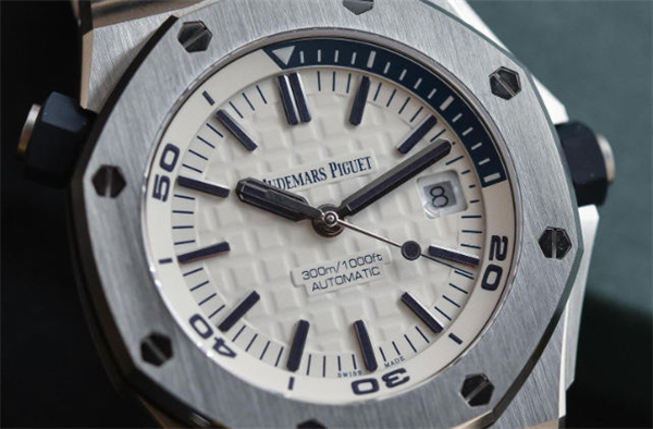 愛(ài)彼手表表針不走了解決方法匯總(圖) 愛(ài)彼手表表針不走了解決方法匯總(圖)