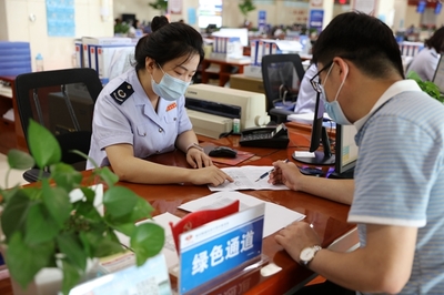 臨沂臨港稅務(wù) 出口退稅“三加”服務(wù)制度助推企業(yè)發(fā)展行穩(wěn)致遠